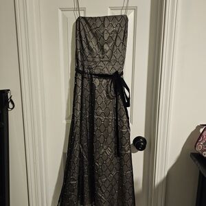 Jessica Howard Strapless Black and Gray Dress